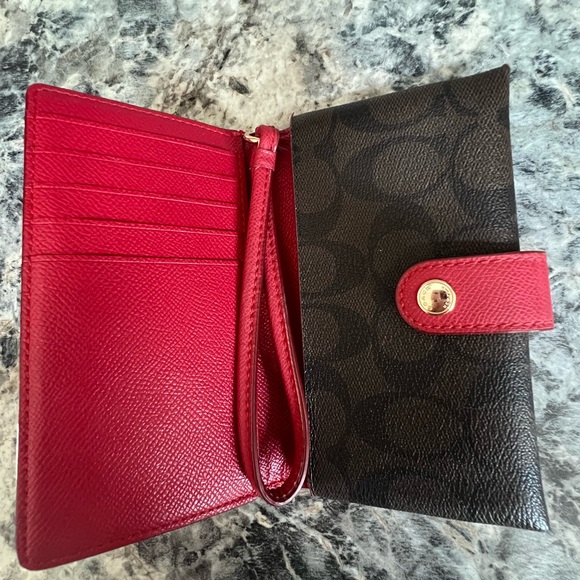 Coach Wristlet - Picture 5 of 9
